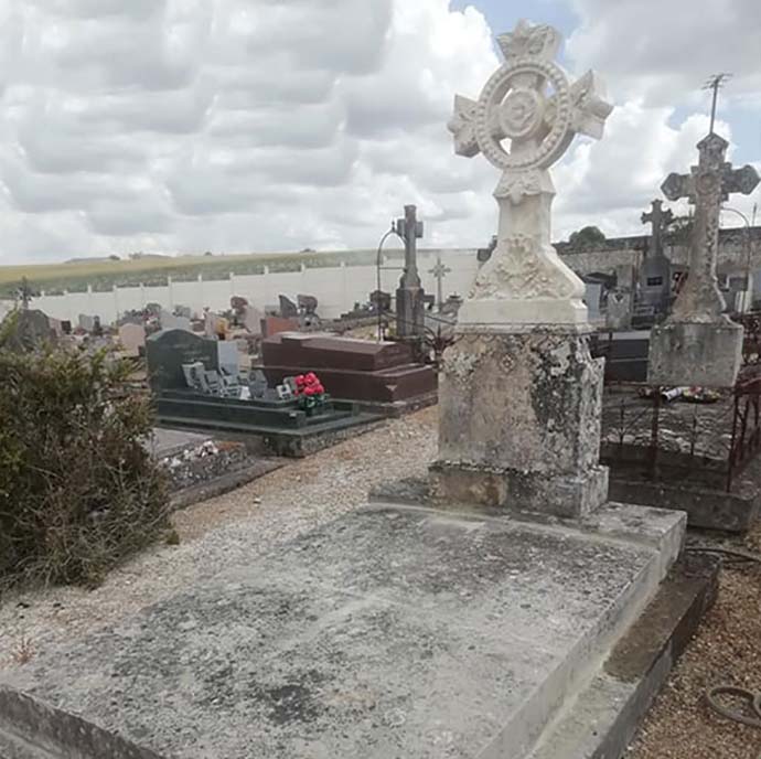 Lidou Marbrerie Polissage : travaux de cimetière près de Tours (37) & Saumur (49)